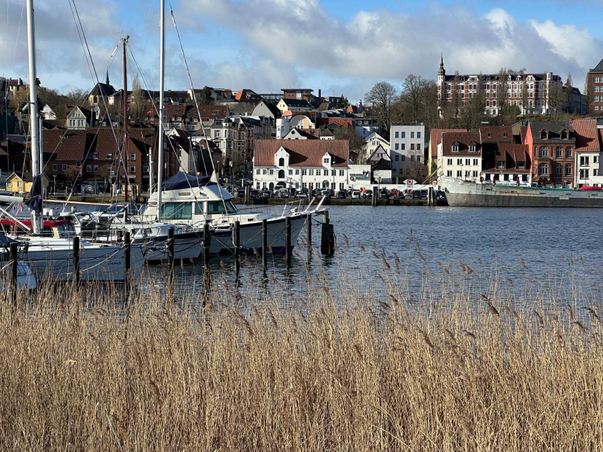 弗伦斯堡Am Kleinen Muehlenteich - Zentrale Ruhige Lage Mit Parkplatz Und Fahrraedern公寓 外观 照片